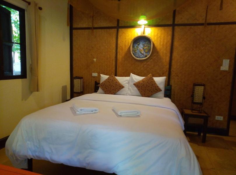 Baanwangnamkeaw Lodge Ban Hin Dat  Екстер'єр фото